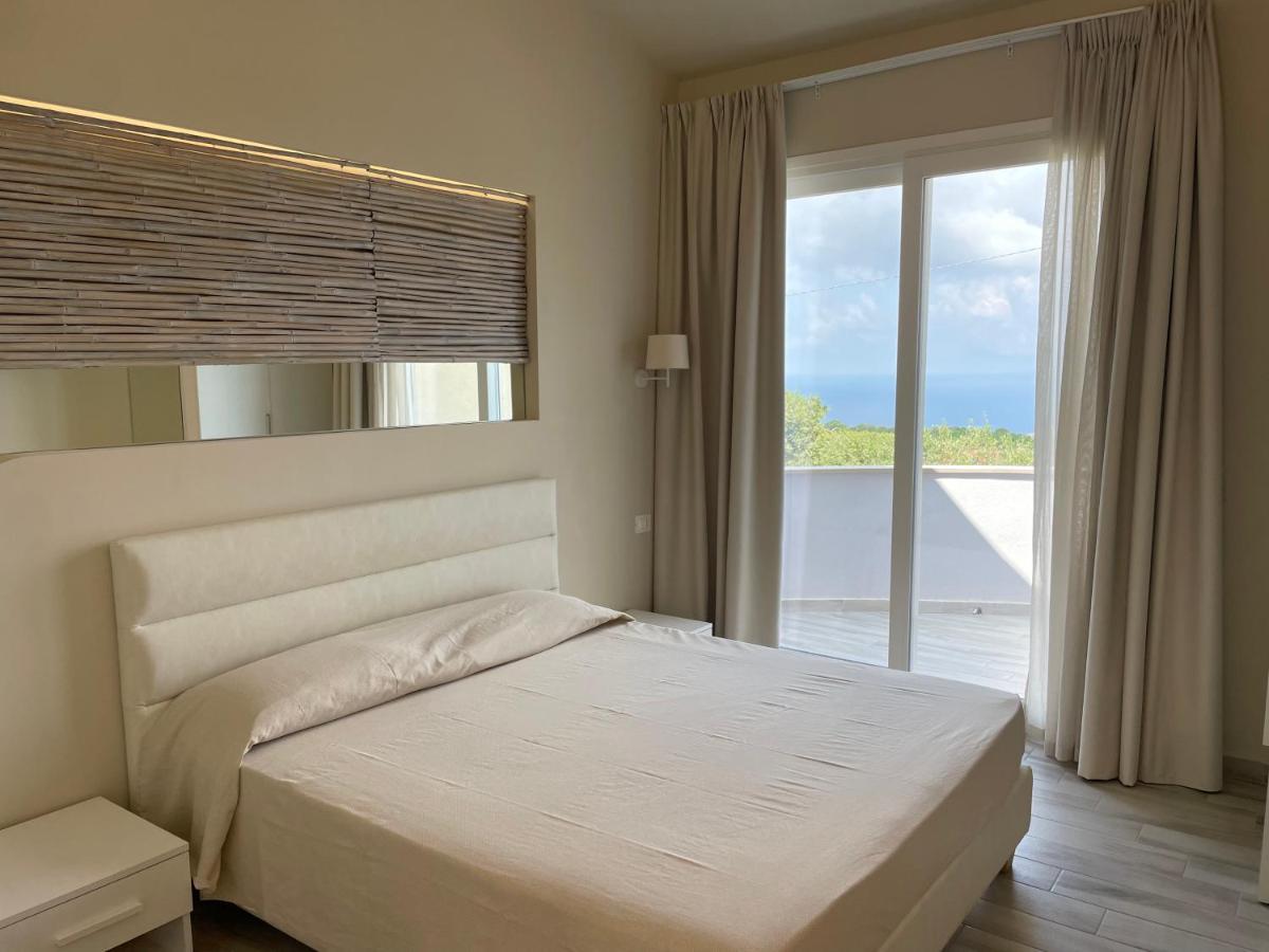 Brattiro Borgo San Cosmo Tropea Bed & Breakfast エクステリア 写真
