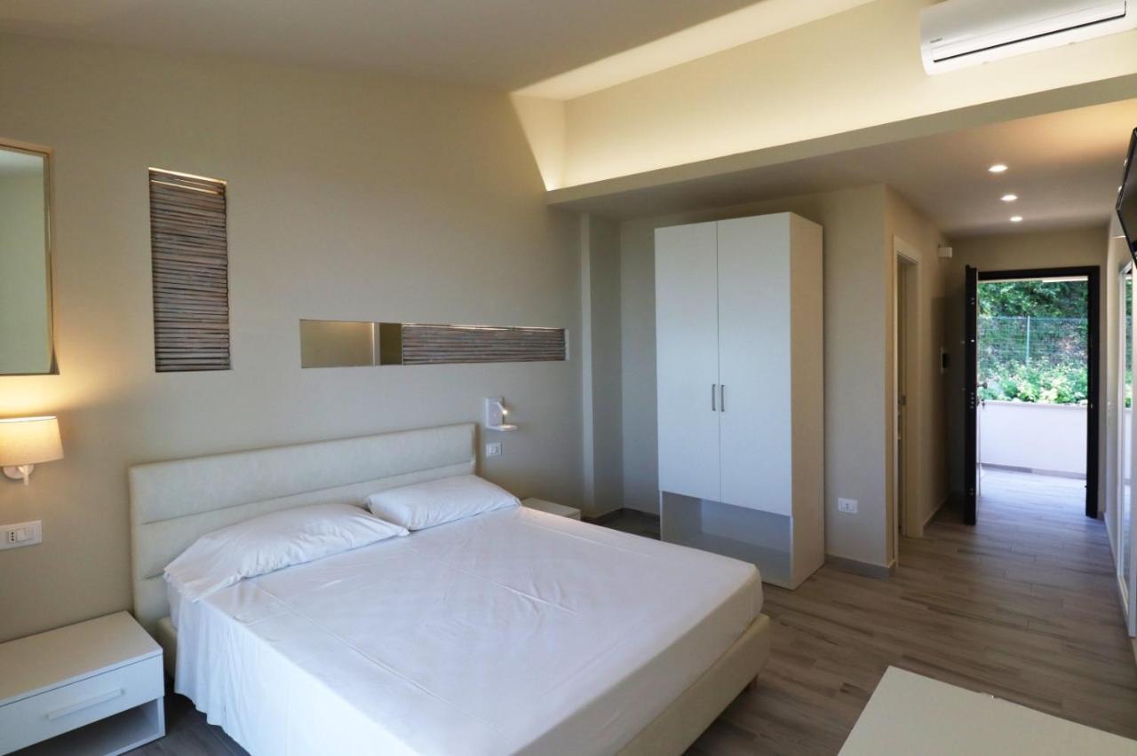 Brattiro Borgo San Cosmo Tropea Bed & Breakfast エクステリア 写真