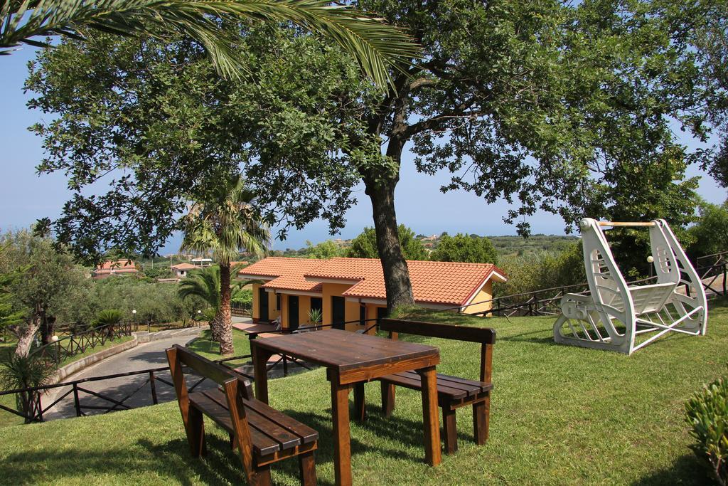 Brattiro Borgo San Cosmo Tropea Bed & Breakfast エクステリア 写真