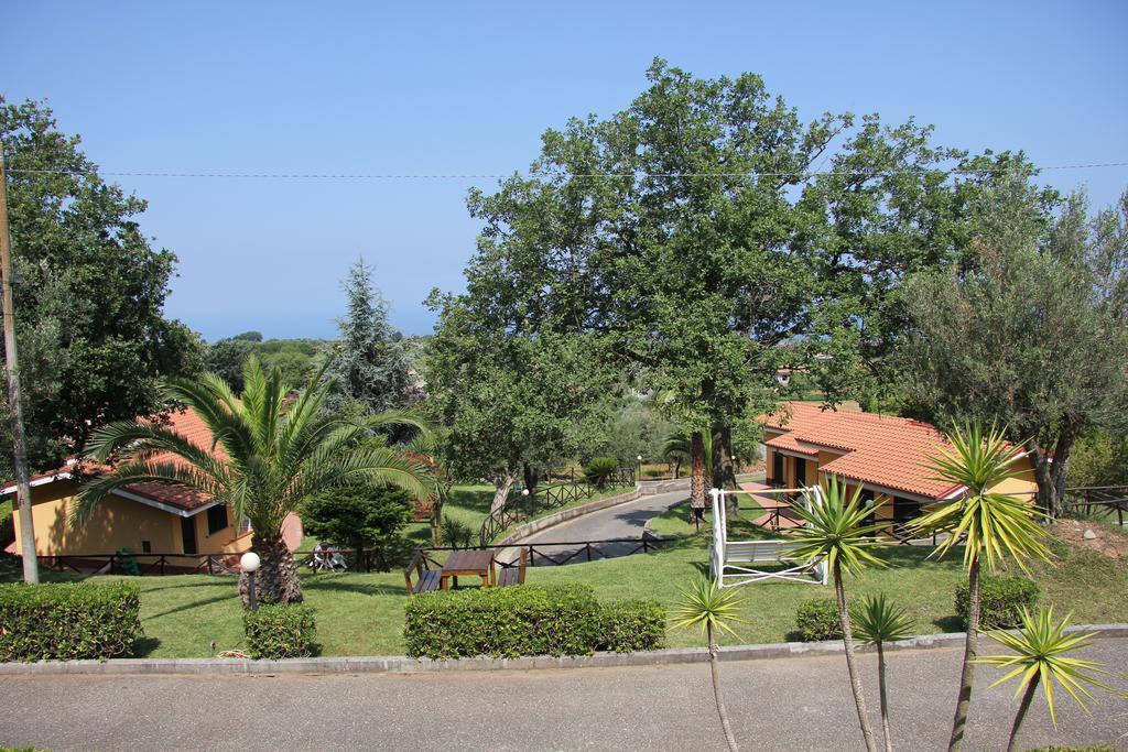 Brattiro Borgo San Cosmo Tropea Bed & Breakfast エクステリア 写真
