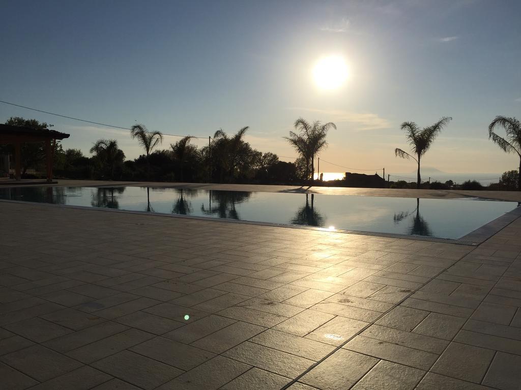Brattiro Borgo San Cosmo Tropea Bed & Breakfast エクステリア 写真