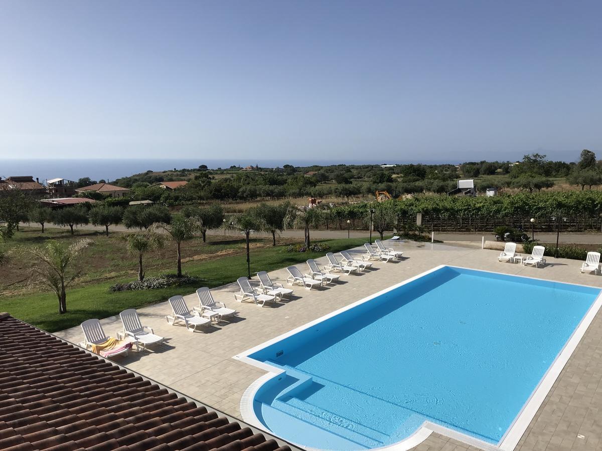 Brattiro Borgo San Cosmo Tropea Bed & Breakfast エクステリア 写真