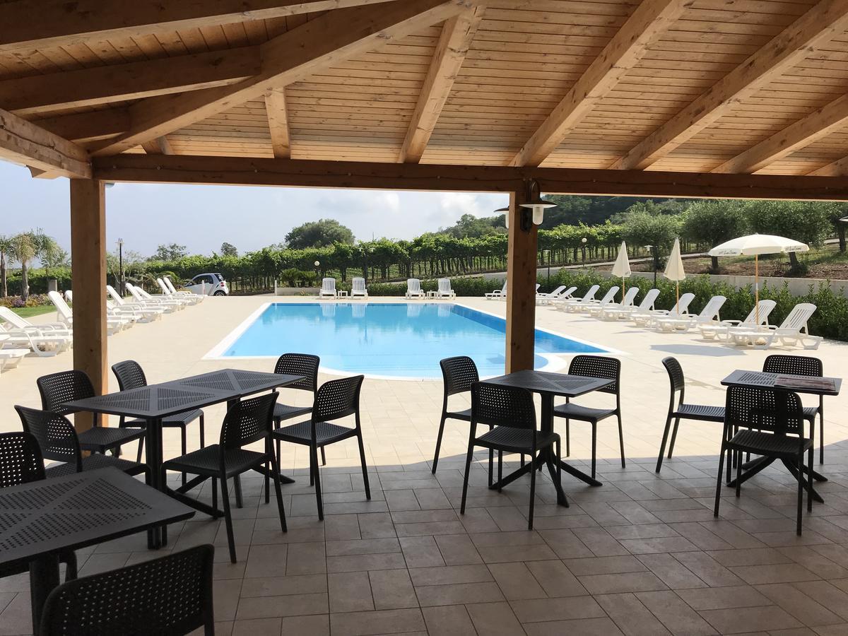Brattiro Borgo San Cosmo Tropea Bed & Breakfast エクステリア 写真