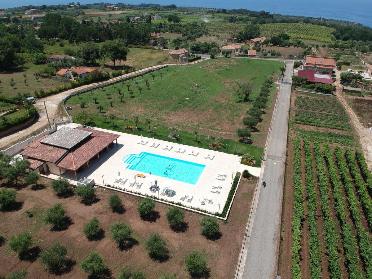 Brattiro Borgo San Cosmo Tropea Bed & Breakfast エクステリア 写真